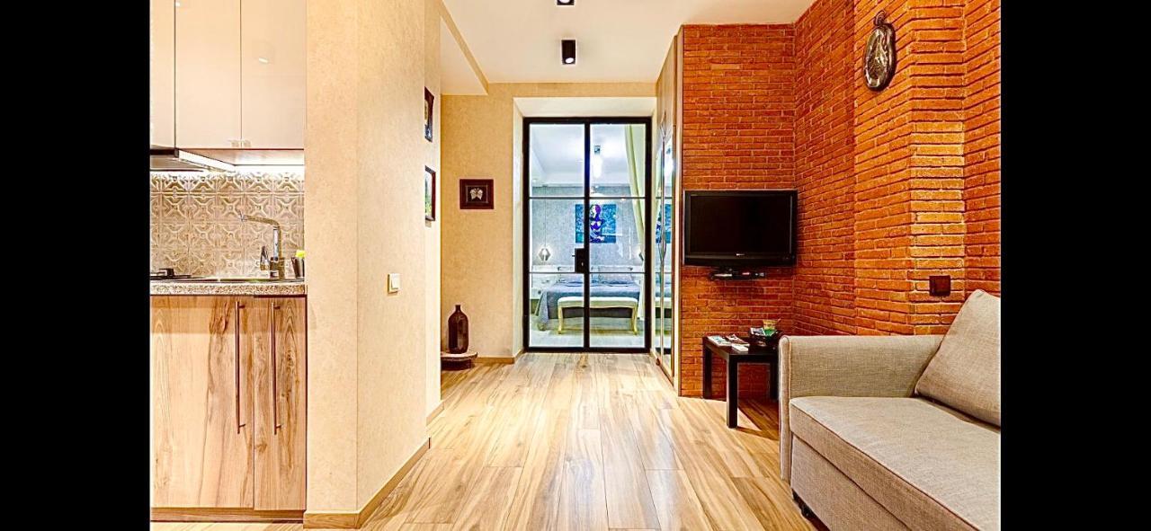 Very Center Of The Old City-Stylish Apartment 第比利斯 外观 照片