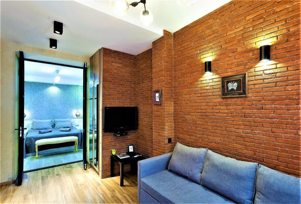 Very Center Of The Old City-Stylish Apartment 第比利斯 外观 照片