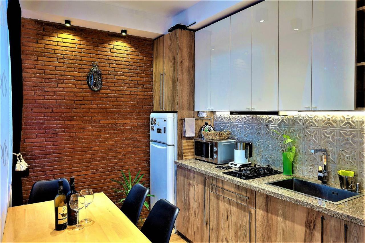 Very Center Of The Old City-Stylish Apartment 第比利斯 外观 照片